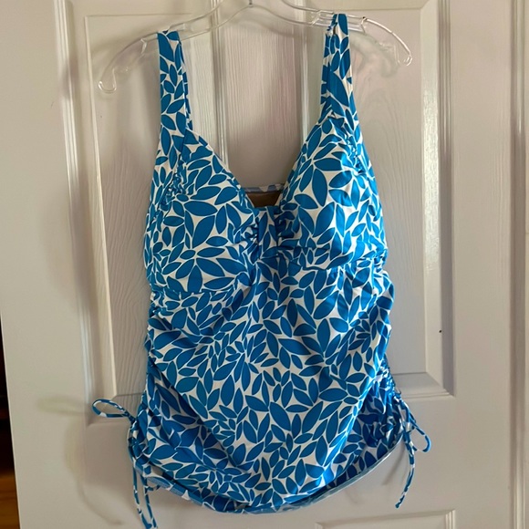 Lands' End Other - Lands End swim top